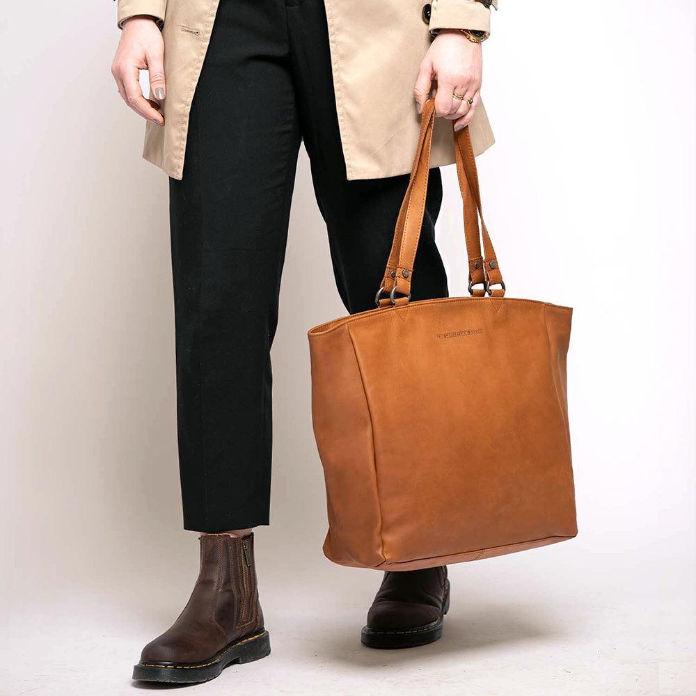 c38-016031-berlin-cognac-m1.webp