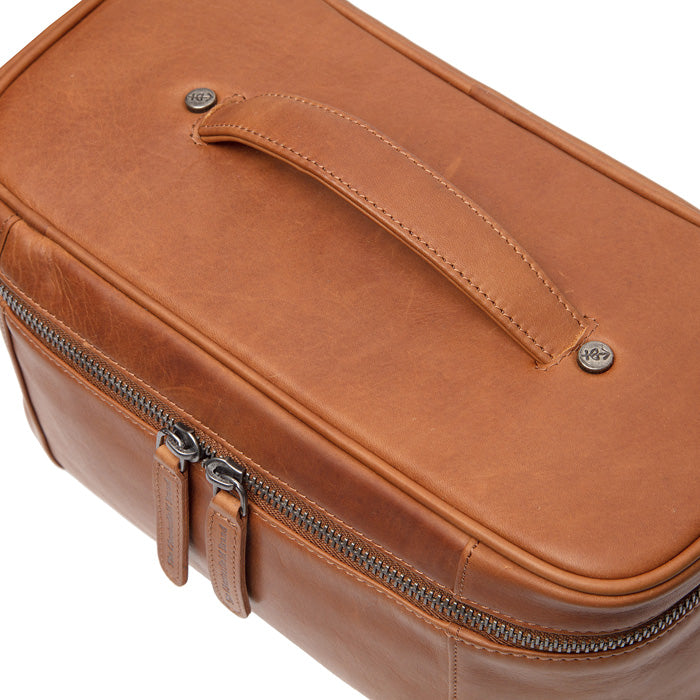 chesterfield-brand-limone-toalettvaska-cognac-05.jpg