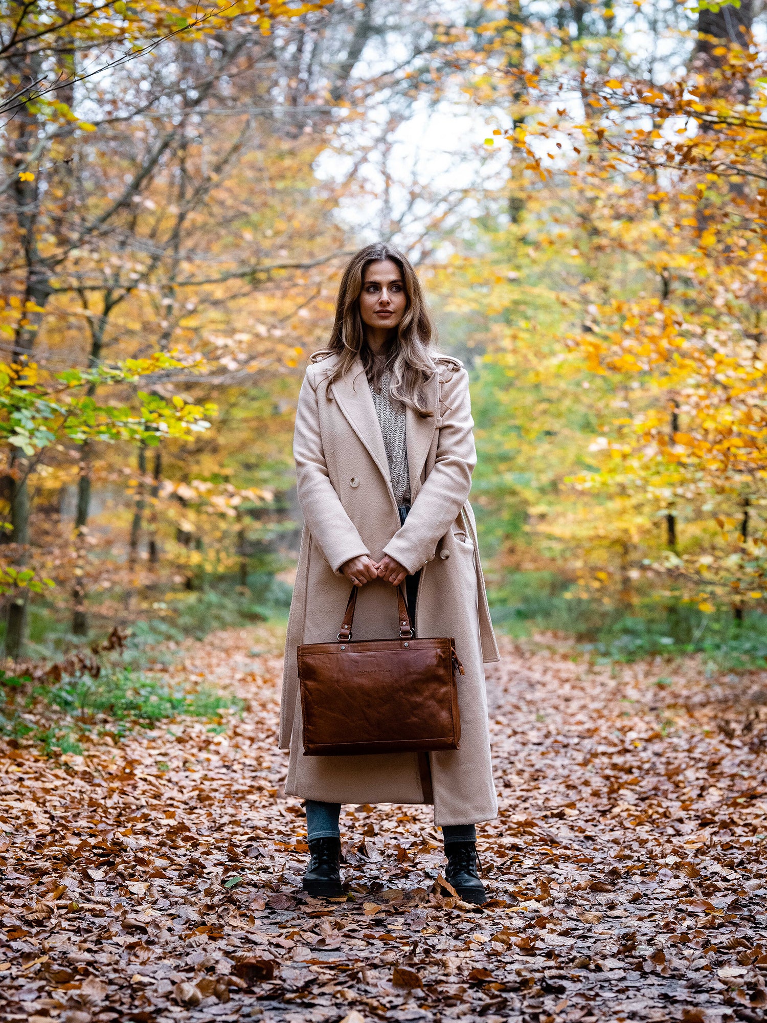 the-chesterfield-brand-stockholm-cognac-3.jpg