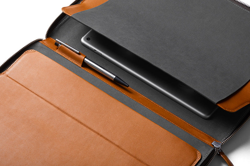 bellroy-work-folio-ewfb-caramel-07.jpg
